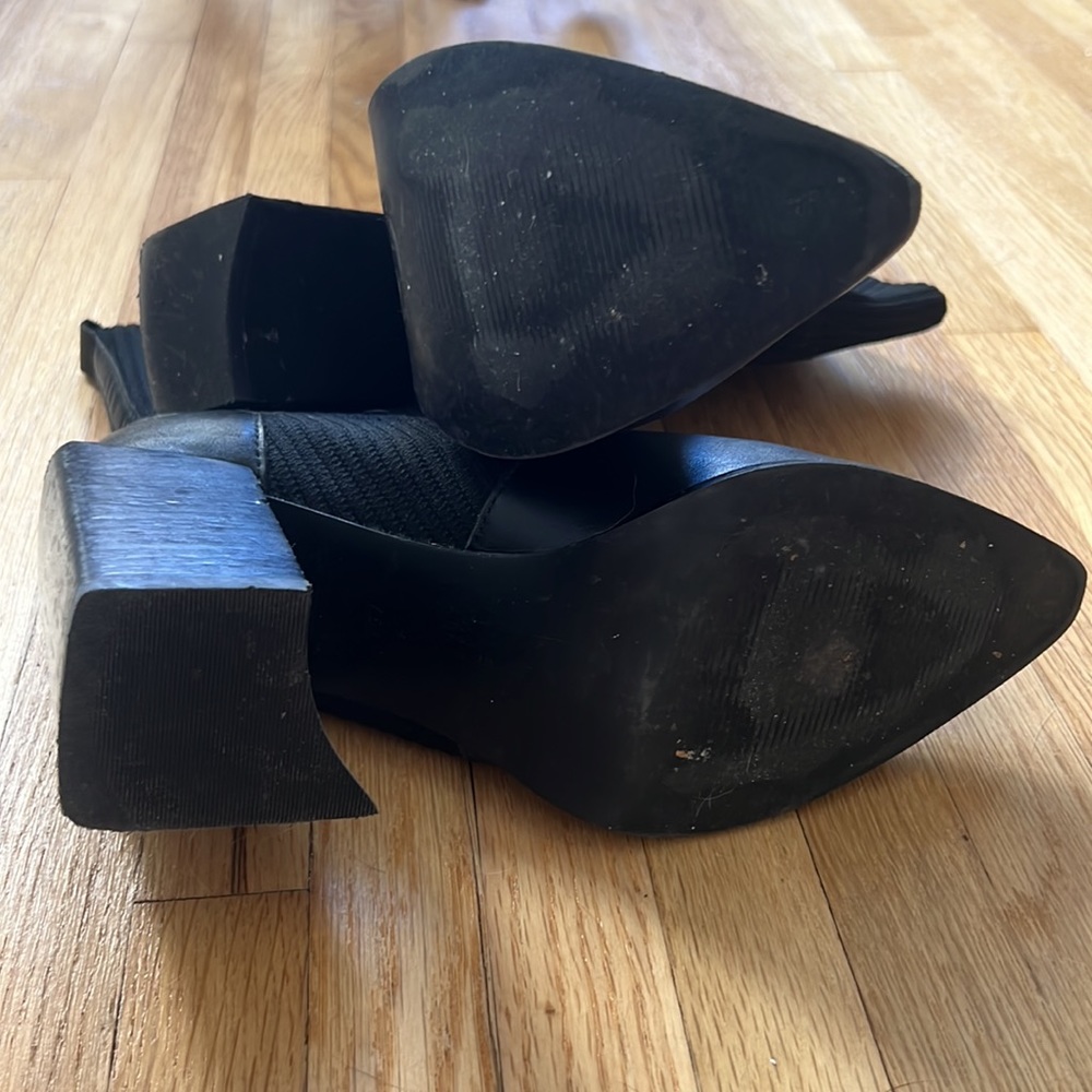 Steve Madden Black Pointed Block Heel Sock Booties - Picture 5 of 7